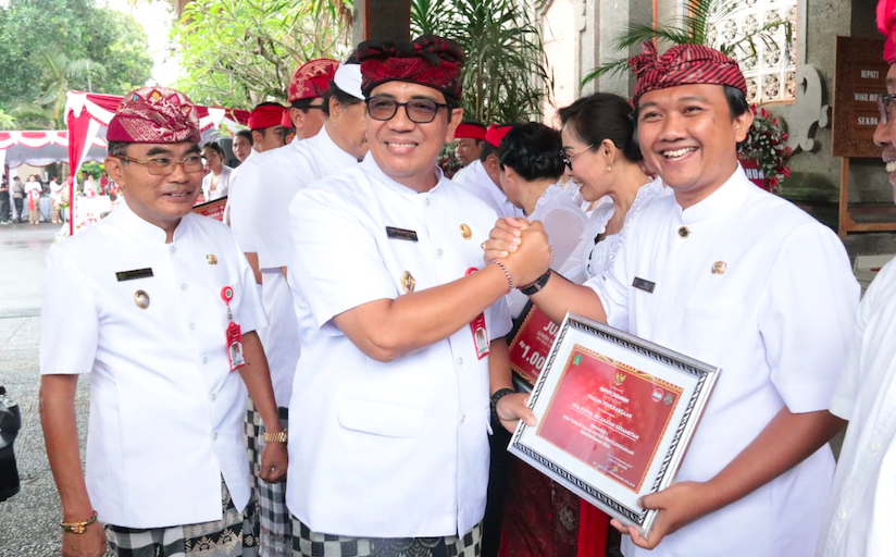 Desa Kukuh Kerambitan Jadi Desa Terbaik Dalam Inovasi Pelayanan Pemerintahan Desa di Tabanan